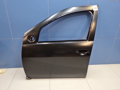 Дверь левая передняя для Renault Duster 2010-