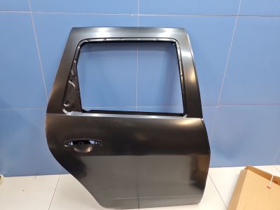 Дверь правая задняя для Renault Duster 2010-