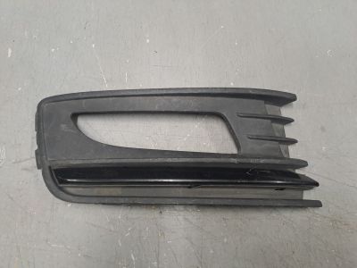 Решётка в бампер правая для Volkswagen Polo Sedan 2011-