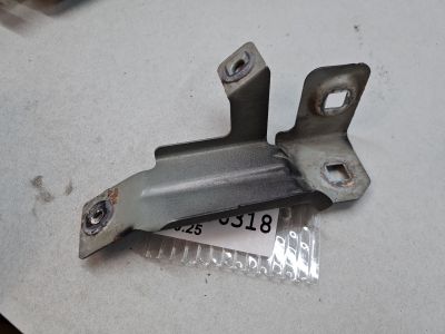 Кронштейн крепления крыла переднего правого для Porsche Cayenne 958 2010-2018