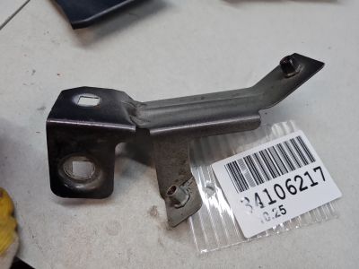 Кронштейн крепления крыла переднего левого для Porsche Cayenne 958 2010-2018