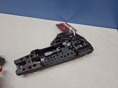 Кронштейн ручки двери правой для Audi A6 S6 C7 2011-2018