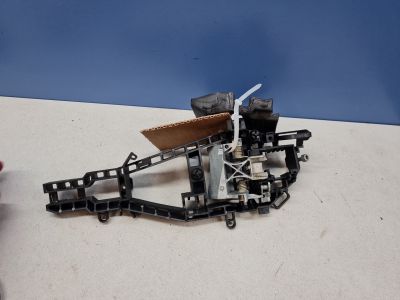 Кронштейн ручки двери правой для BMW 1 F20 F21 2011-2019