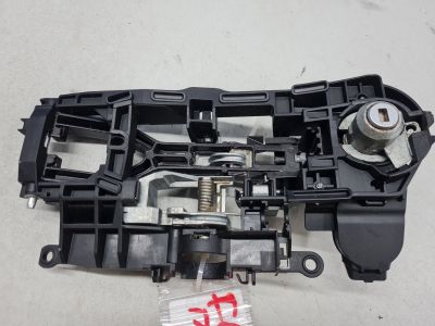 Кронштейн ручки двери передней левой для BMW 5 F10 2009-2017