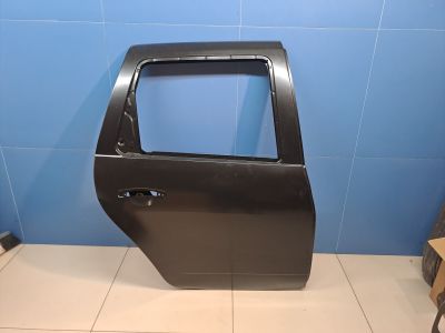 Дверь правая задняя для Renault Duster 2010-