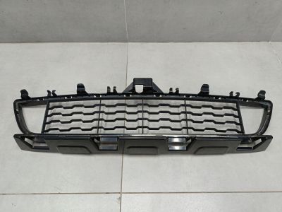 Решётка в бампер центральная для BMW 4 F36 Gran Coupe 2013-2020