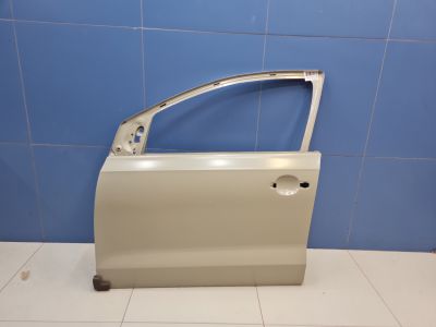 Дверь левая передняя для Volkswagen Polo Sedan 2011-