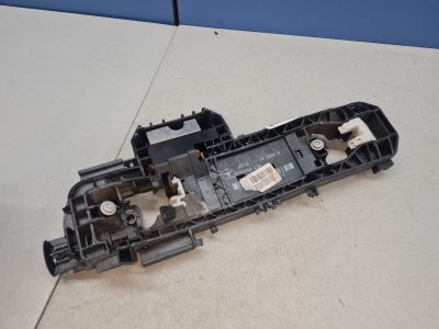 Кронштейн ручки двери левой для Mercedes C-klasse W204 2007-2015