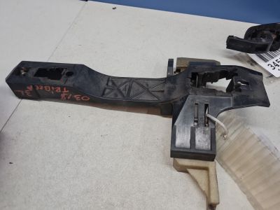 Кронштейн ручки двери задней левый для Subaru Tribeca B9 2005-2014