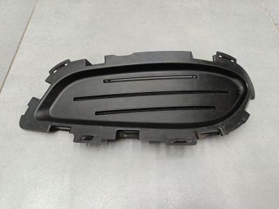 Решётка в бампер правая для Mercedes CLS-klasse W218 2010-2017