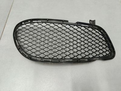 Решётка в бампер левая для Mercedes CLS-klasse W218 2010-2017