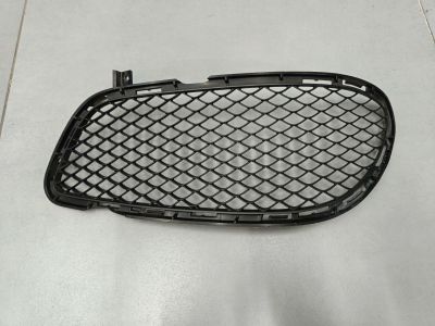 Решётка в бампер правая для Mercedes CLS-klasse W218 2010-2017