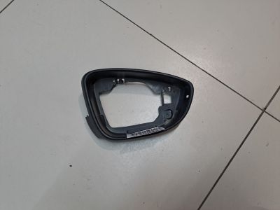 Рамка зеркала правого для Volkswagen Jetta A6 2010-2018