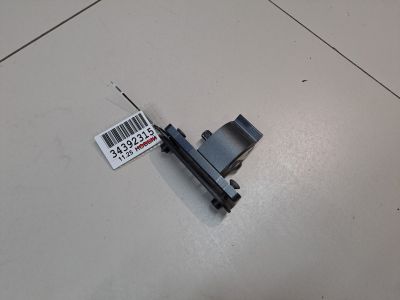 Петля двери