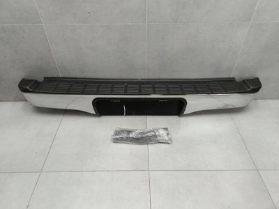 Бампер задний для Toyota Hilux 2005-2015