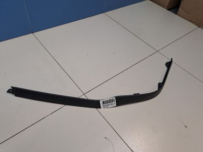 Спойлер переднего бампера правый для Toyota Corolla E12 2001-2007