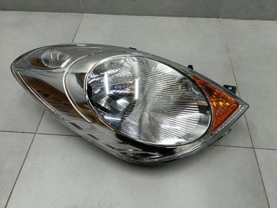 Фара правая для Nissan Note E11 2005-2013