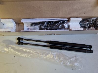 Комплект амортизаторов капота для Hyundai Solaris 2017-