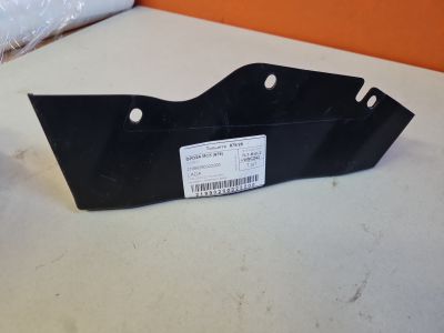 Кронштейн бампера переднего правый