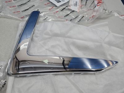 Молдинг переднего бампера правый для JAC JS4 2020-