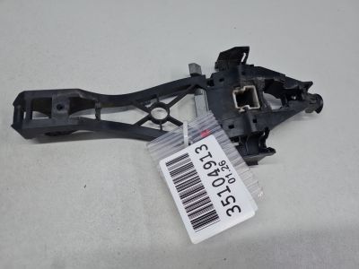 Кронштейн ручки двери правой для Volvo V70 2007-2016