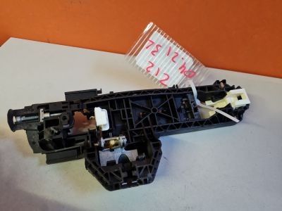 Кронштейн ручки двери левый для Mercedes E-klasse W212 2009-2016