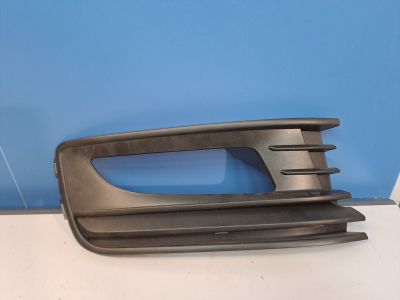 Решётка в бампер правая для Volkswagen Polo Sedan 2011-