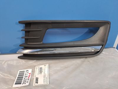 Решётка в бампер левая для Volkswagen Polo Sedan 2011-