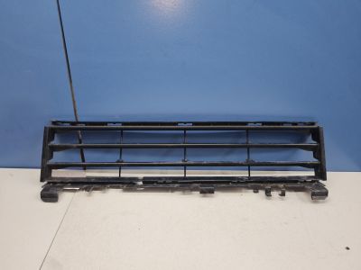 Решётка в бампер центральная для BMW 5 G30 F90 2016-