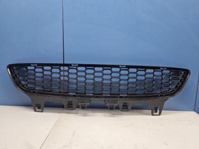 Решётка в бампер центральная для BMW M4 F82 F83 2014-