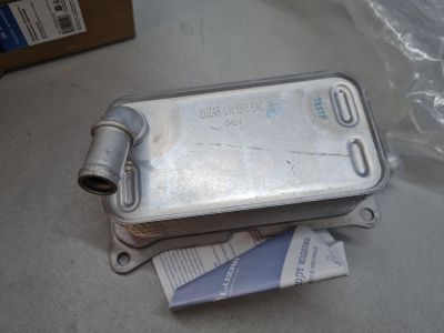 Радиатор (маслоохладитель) АКПП для Mercedes A-klasse W176 2012-2018