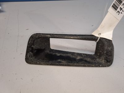 Рамка фонаря заднего бампера левая для Nissan Almera Classic B10 2006-2013