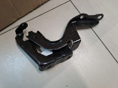 Петля капота левая для Toyota RAV 4 2013-2019