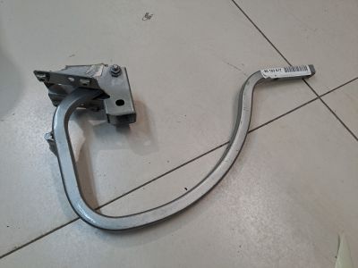 Кронштейн петли багажника правый для Skoda Rapid 2013-