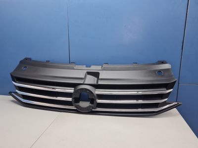 Решетка радиатора для Volkswagen Polo Sedan 2011-