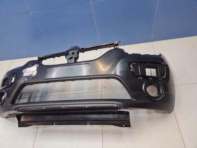 Бампер передний для Renault Sandero 2014-