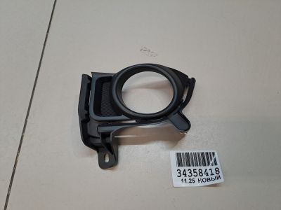 Рамка противотуманной фары правой для Toyota Highlander U50 2013-2019