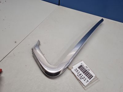 Молдинг переднего бампера правый для LADA Vesta 2015-