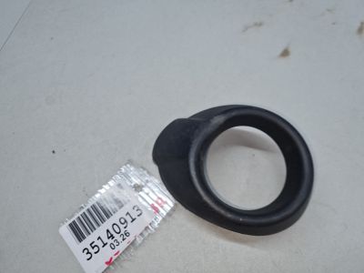 Рамка противотуманной фары правой для Ford Focus 3 2011-2019