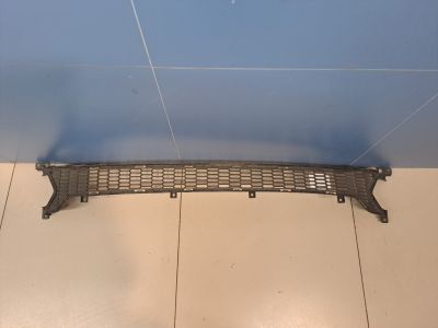 Решётка в бампер центральная для KIA Ceed 2012-2018