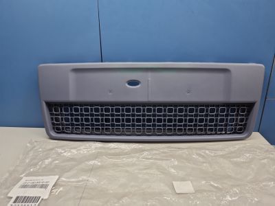 Решётка в бампер центральная для Ford Fusion 2002-2012