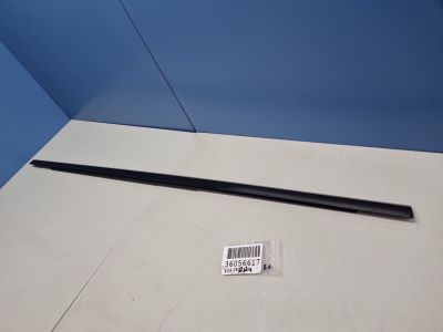 Молдинг стекла задней левой двери для Land Rover Range Rover 2012-