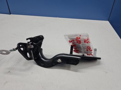 Петля двери багажника правая для Land Rover Range Rover 2012-