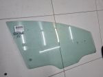 Стекло двери передней правой