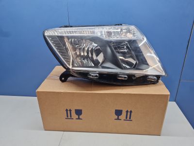 Фара правая для Nissan Terrano D10 2014-