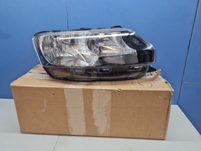 Фара правая для Skoda Rapid 2013-