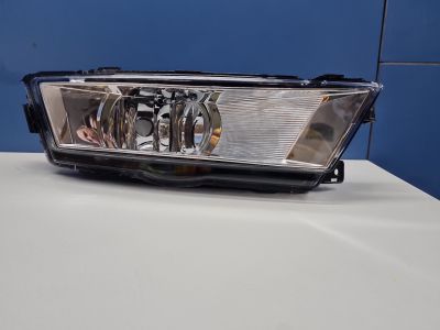 Фара противотуманная правая для Skoda Rapid 2013-