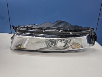 Фара противотуманная правая для Skoda Rapid 2013-