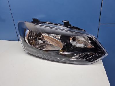 Фара правая для Volkswagen Polo Sedan 2011-