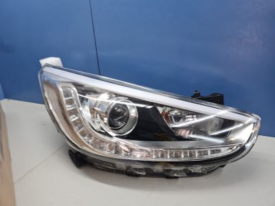 Фара правая для Hyundai Solaris 2010-2017